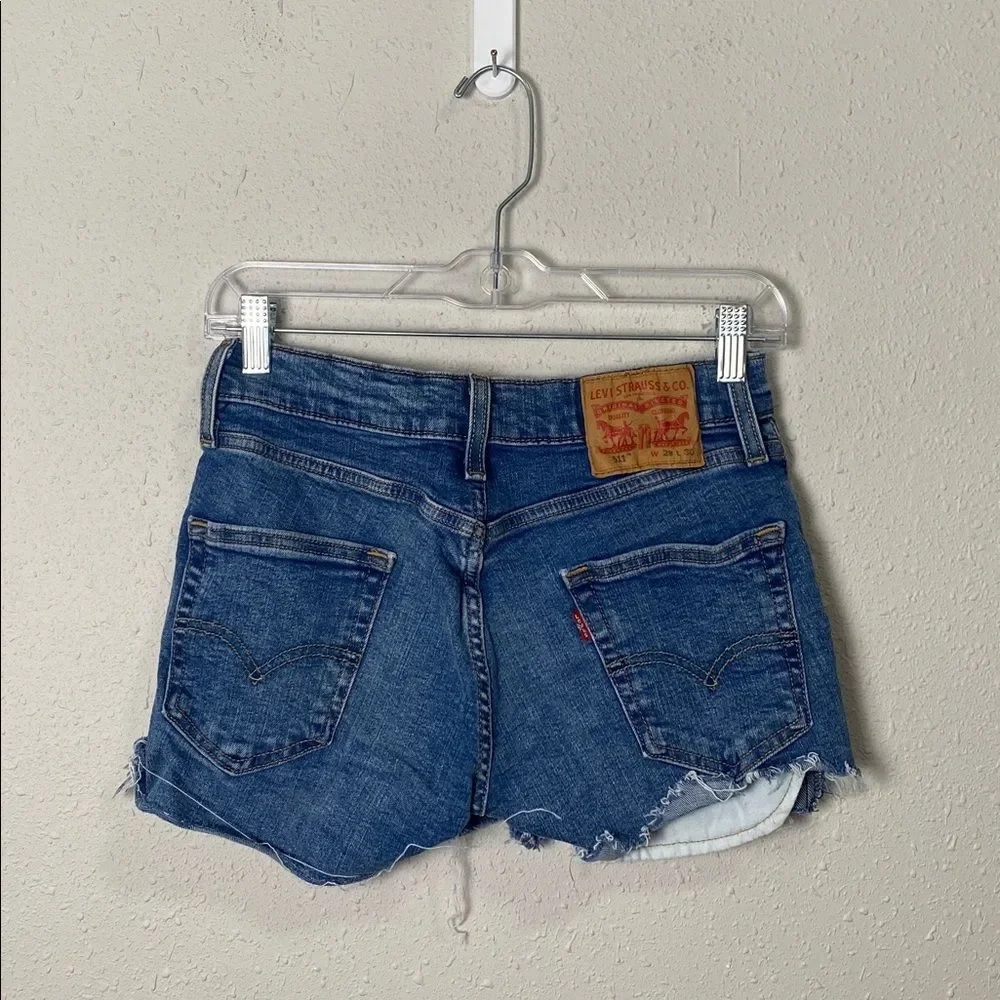 Levi’s 511 Cutoff Denim Shorts W28 L30 Frayed Hem Distressed Medium Wash